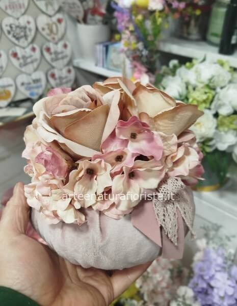 Bon bon con fiori artificiali profumati